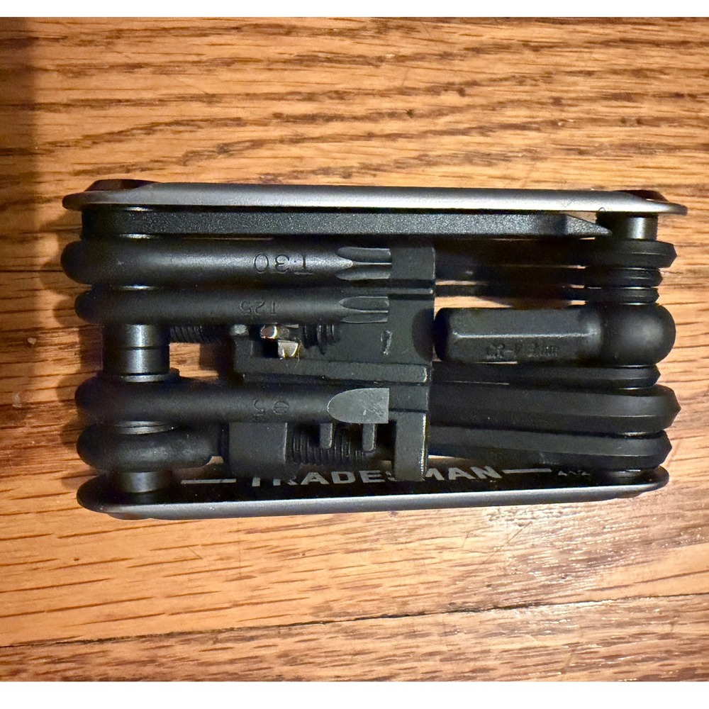 Blackburn Tradesman Multi-Tool Silver Black Chain Breaker Quick Link Cycling EDC